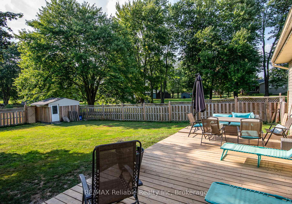 77825-london-road-central-huron-ontario-x12341546