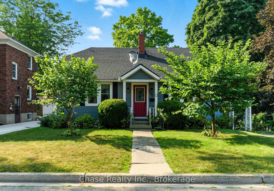 8-groff-street-norfolk-ontario-x12341669