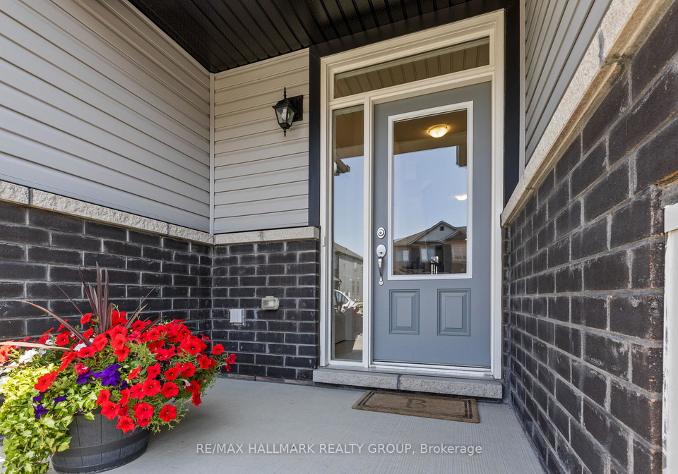 948-socca-crescent-ottawa-ontario-x12341763