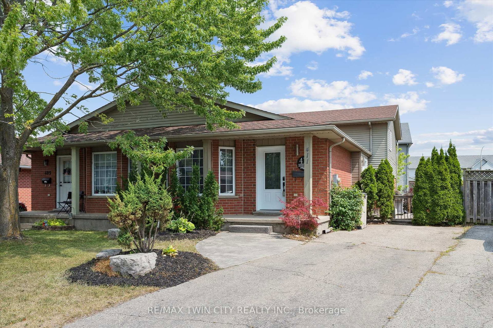 411-bankside-crescent-kitchener-ontario-x12342388
