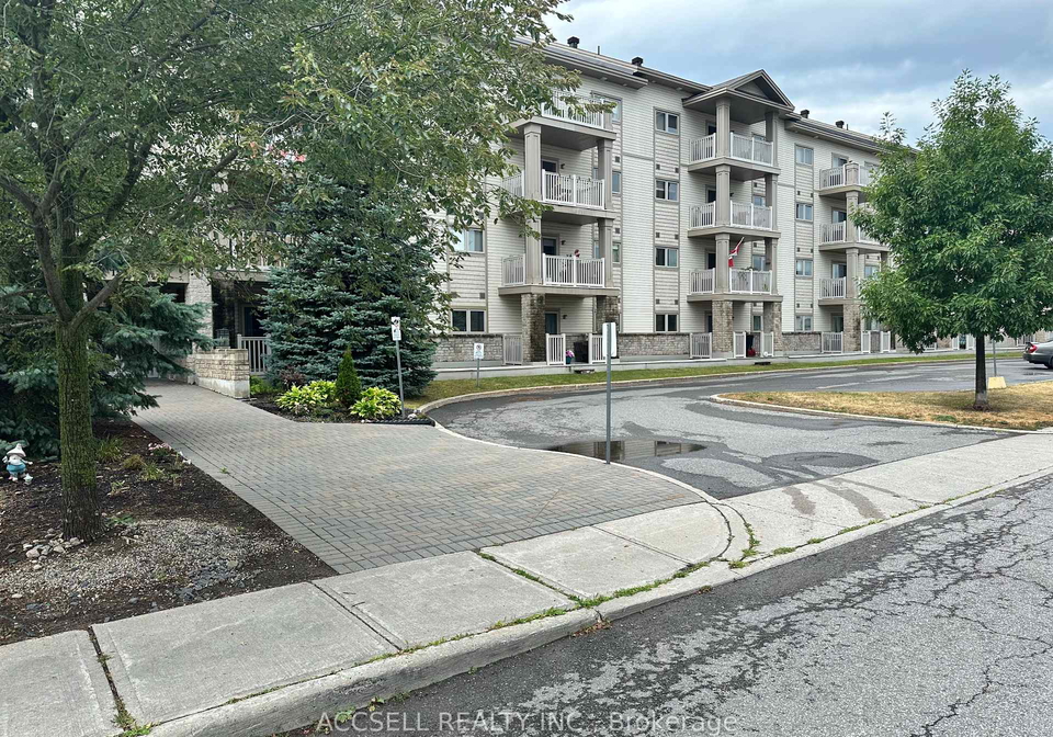 151-potts-private-ottawa-ontario-x12342414
