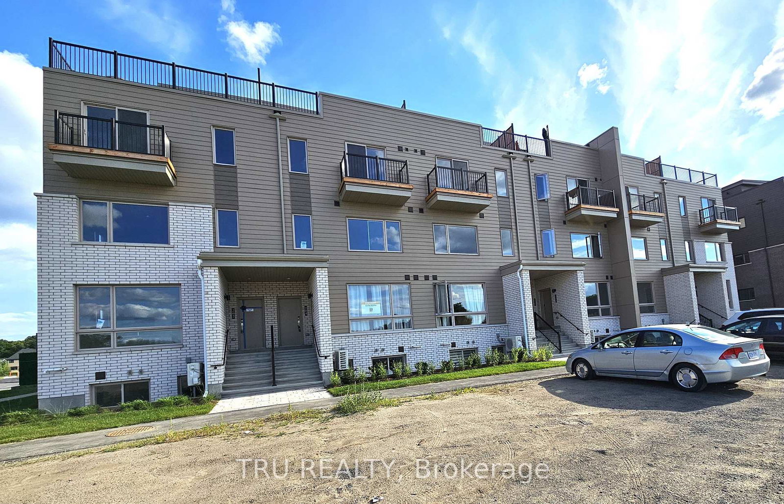 206-mishi-private-ottawa-ontario-x12342667