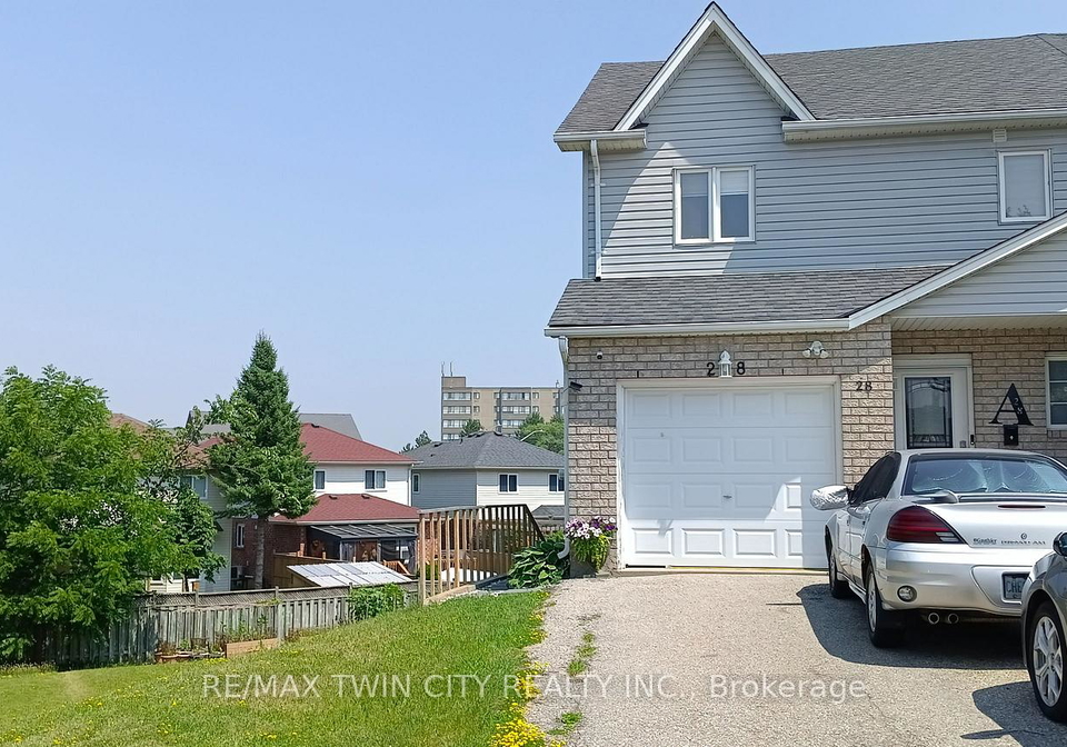 28-golden-terrace-court-kitchener-ontario-x12342786