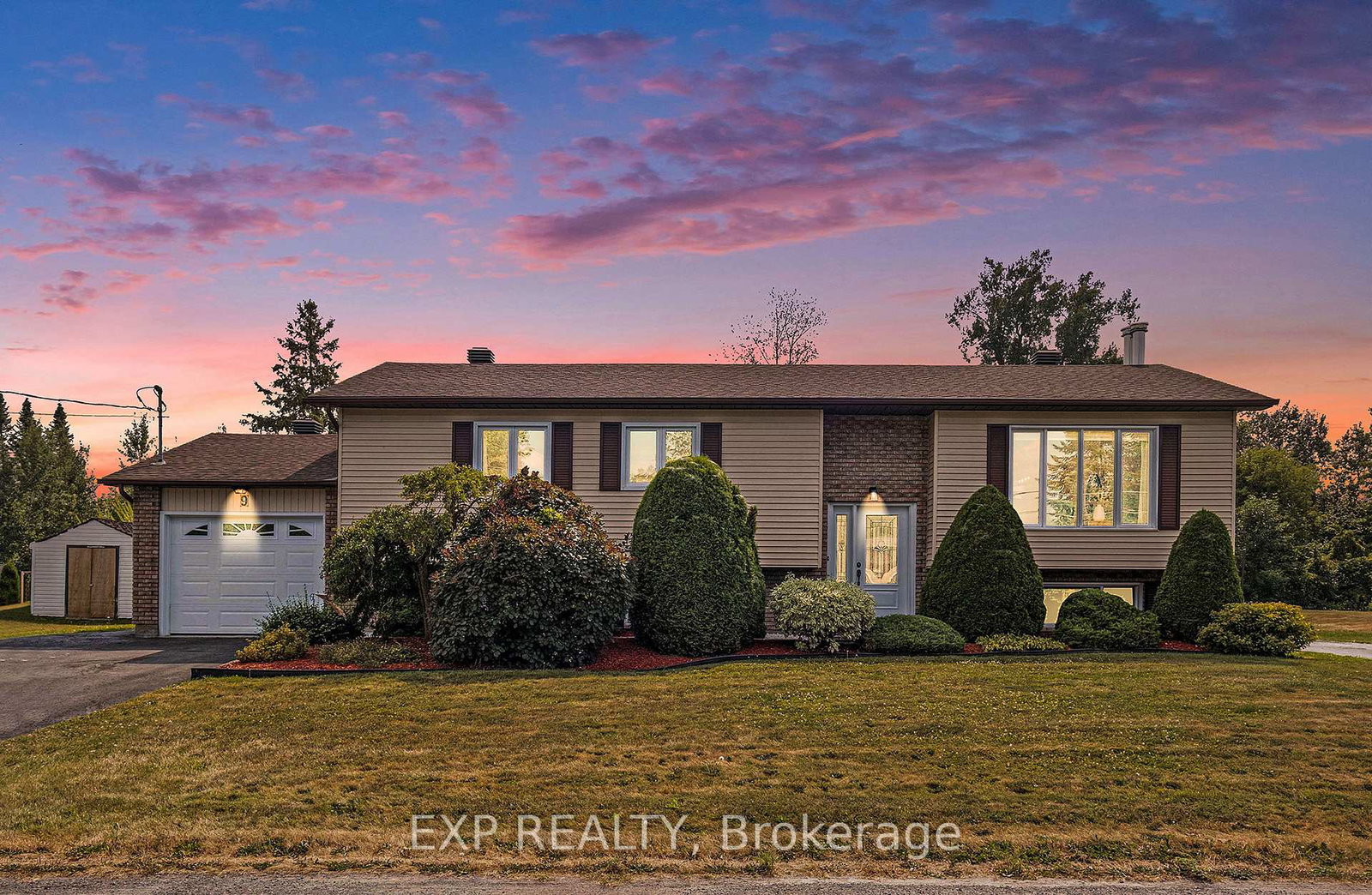9-angele-street-russell-ontario-x12342888