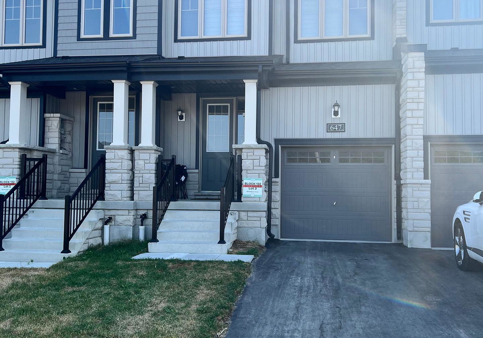 647-pollock-grove-peterborough-north-ontario-x12343065