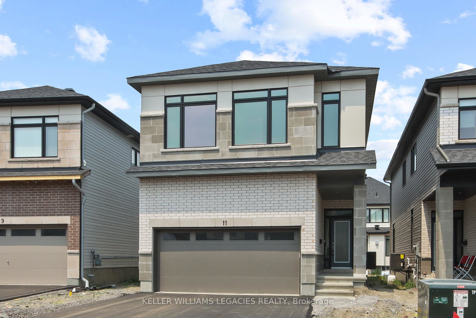 11-mendoza-way-kanata-ontario-x12343319