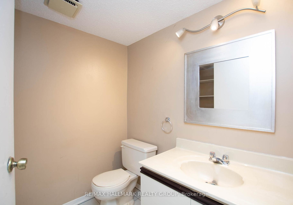 254-bruyere-street-ottawa-ontario-x12343356