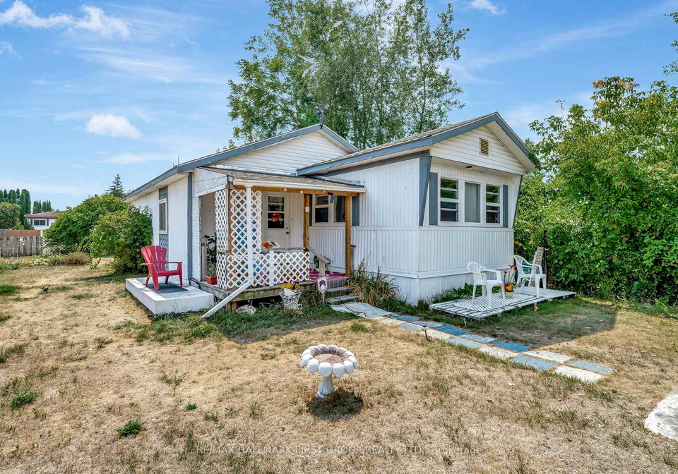 529-old-highway-2-quinte-west-ontario-x12343531