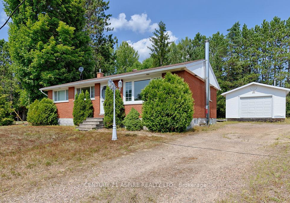 48-ottawa-street-laurentian-hills-ontario-x12343573
