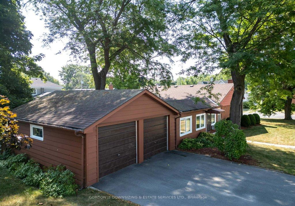 46-washburn-street-prince-edward-county-ontario-x12343662