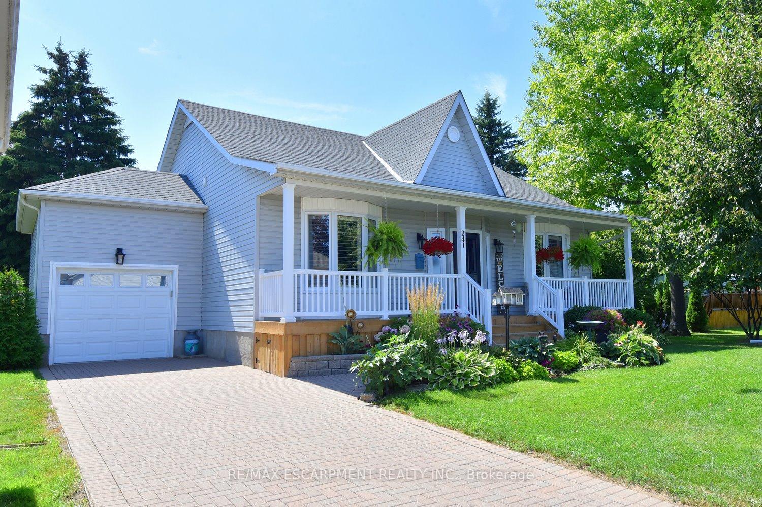 241-silverbirch-boulevard-hamilton-ontario-x12343700