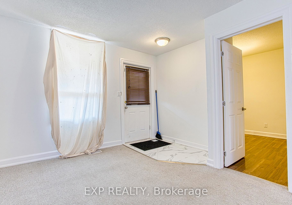 35-niagara-street-hamilton-ontario-x12343777