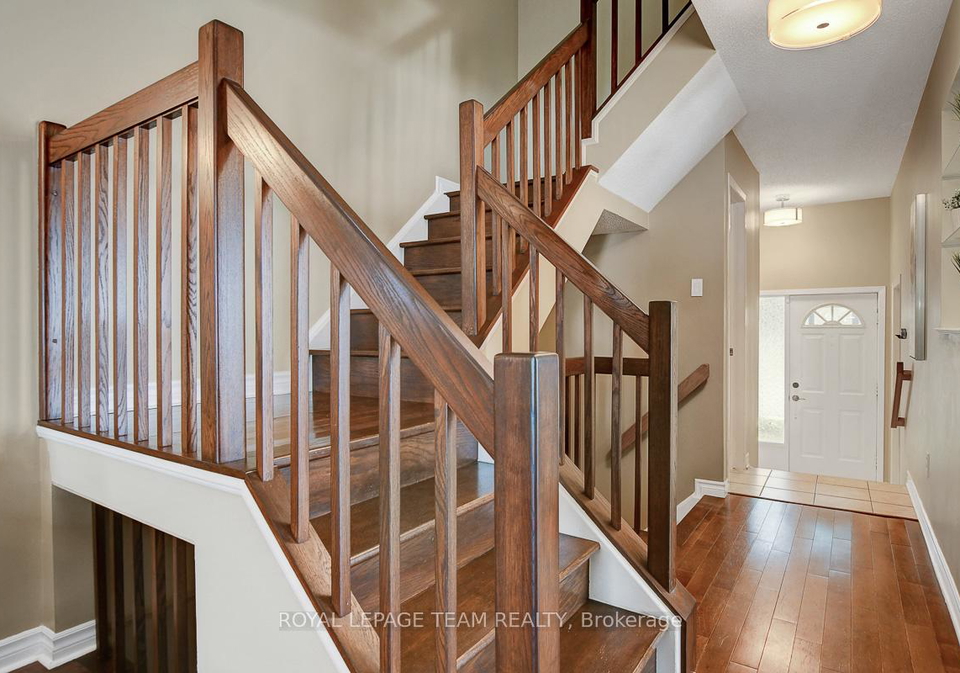 1471-briarfield-crescent-ottawa-ontario-x12343786