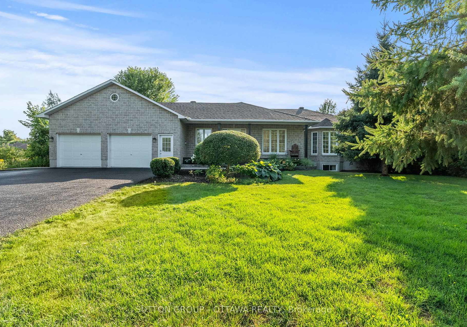 1528-back-place-avenue-ottawa-ontario-x12343834