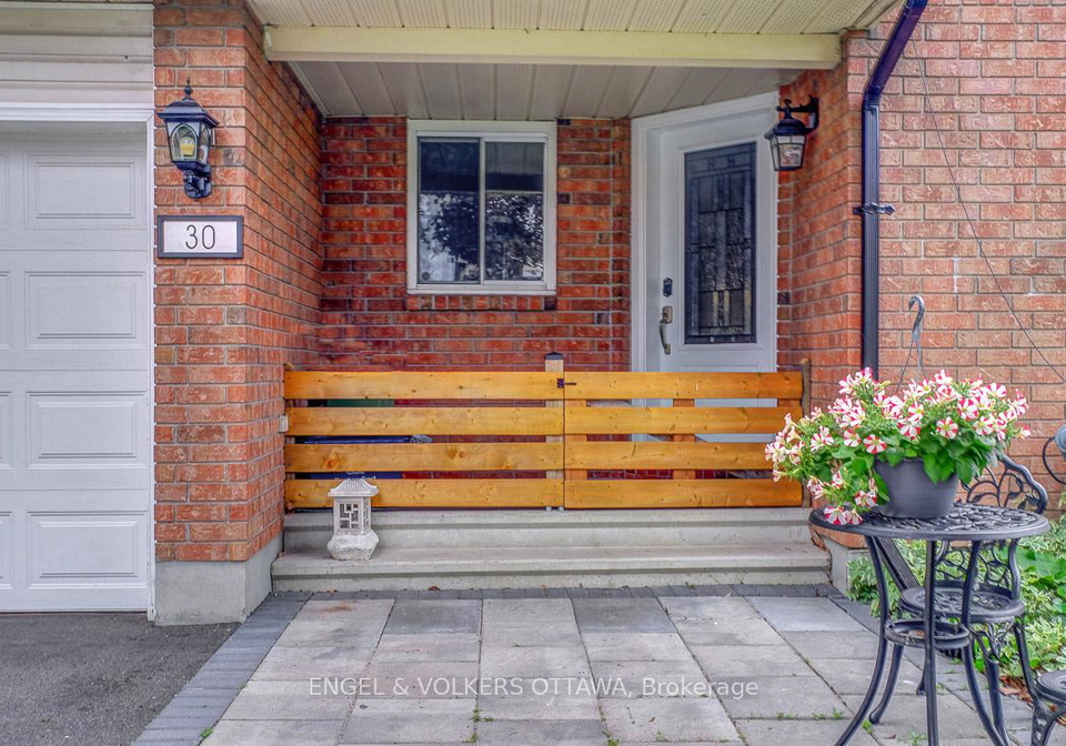 30-sovereign-avenue-ottawa-ontario-x12343998