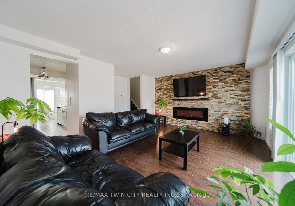 975-strasburg-road-kitchener-ontario-x12344048