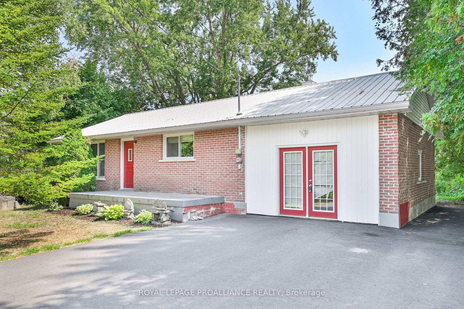 1239-frankford-road-quinte-west-ontario-x12344425