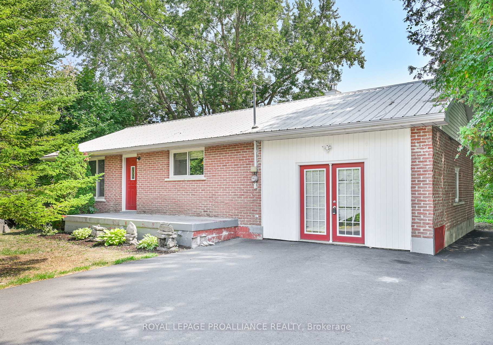 1239-frankford-road-quinte-west-ontario-x12344425