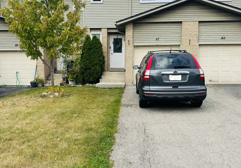 14-derby-street-hamilton-ontario-x12344472