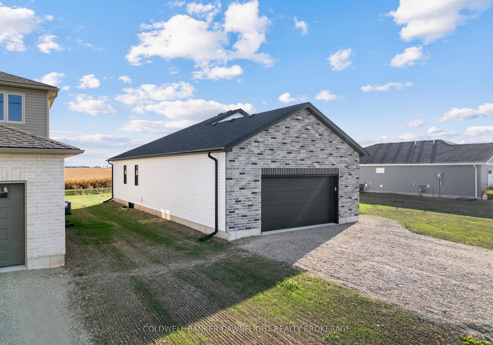 123-victoria-avenue-e-south-huron-ontario-x12344560