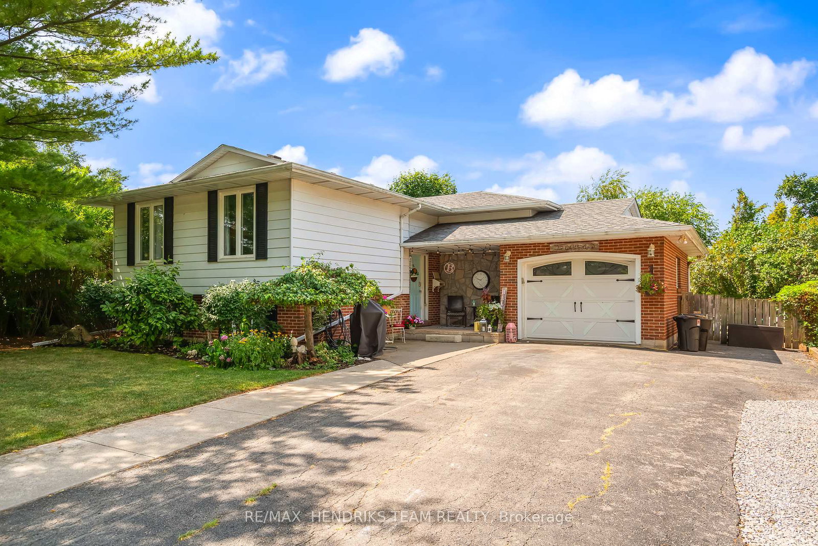 5-whittaker-avenue-grimsby-ontario-x12344645
