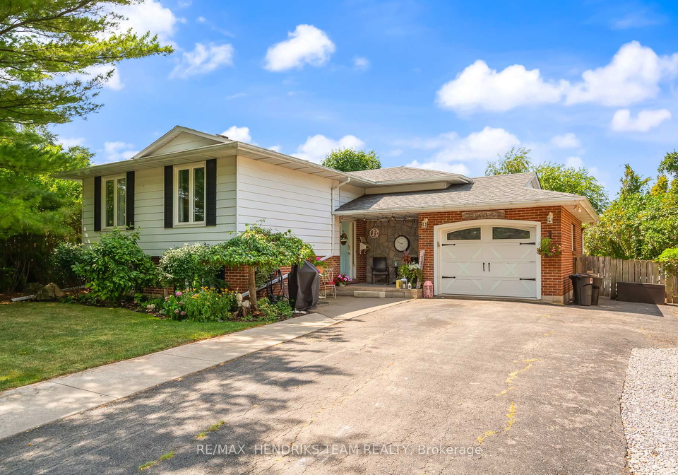 5-whittaker-avenue-grimsby-ontario-x12344645