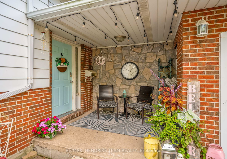 5-whittaker-avenue-grimsby-ontario-x12344645