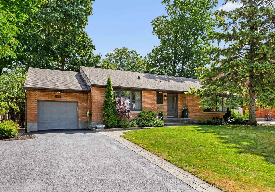 2039-thorne-avenue-ottawa-ontario-x12344902