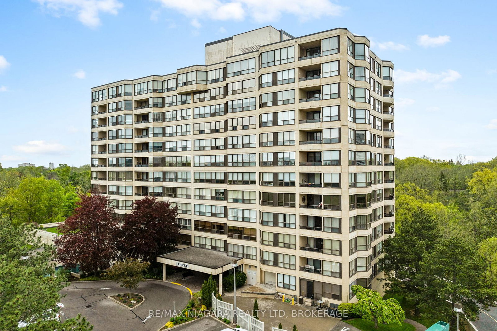 3-towering-heights-boulevard-st-catharines-ontario-x12344940