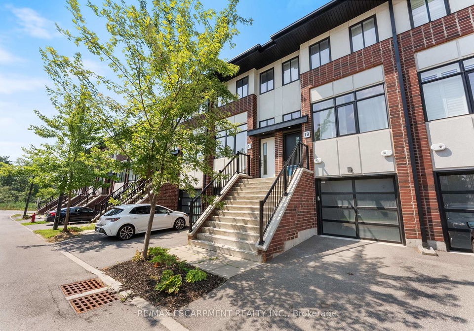 17-mulhollard-lane-hamilton-ontario-x12345055