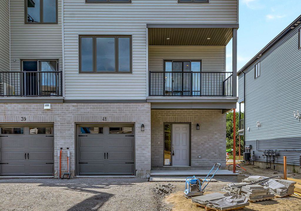 41-evans-street-prince-edward-county-ontario-x12345124