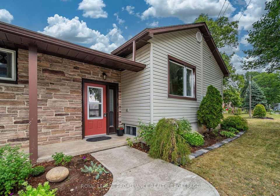 157-unger-island-road-greater-napanee-ontario-x12345285