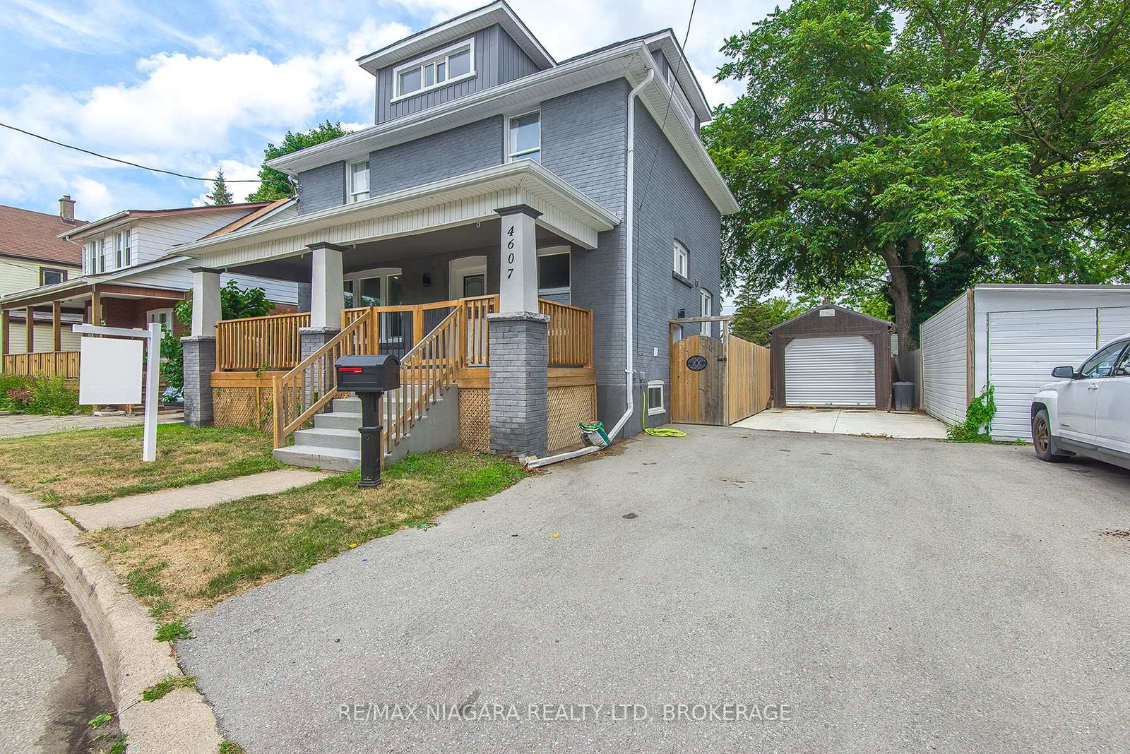 4607-nelson-crescent-niagara-falls-ontario-x12345364