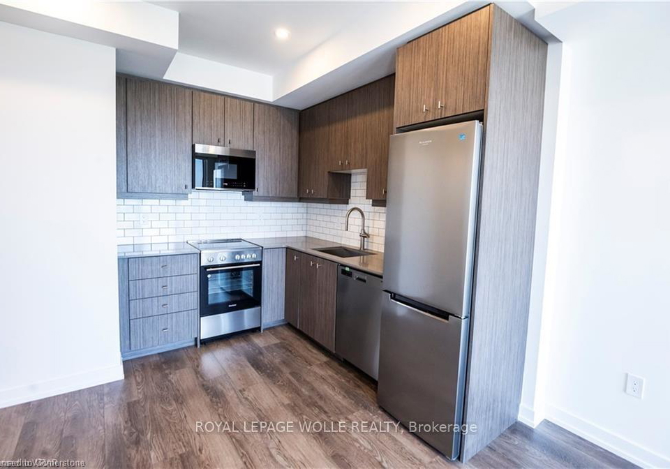 15-wellington-street-s-kitchener-ontario-x12345643