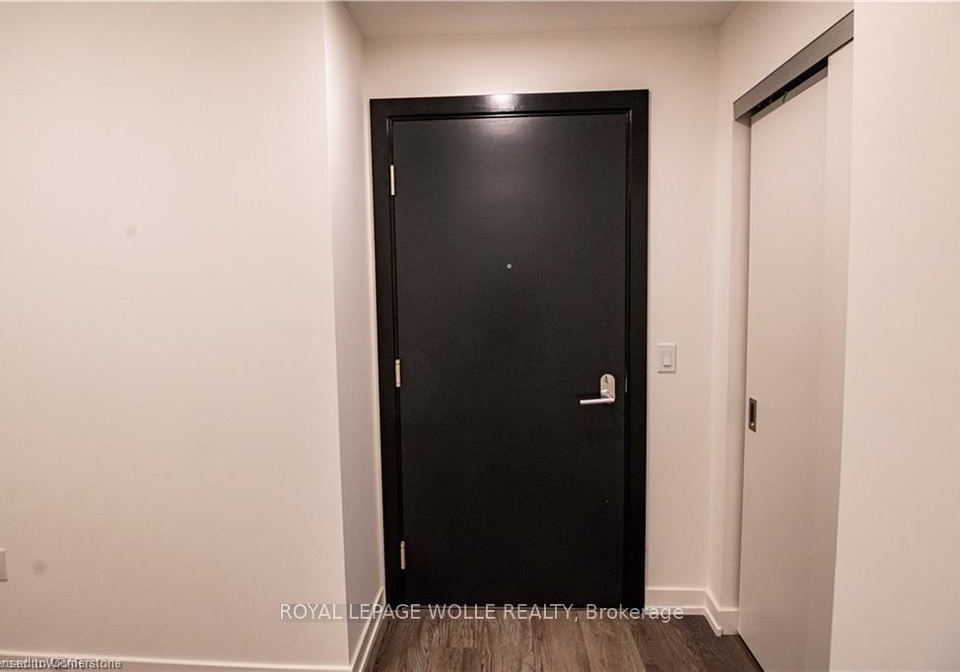 15-wellington-street-s-kitchener-ontario-x12345643