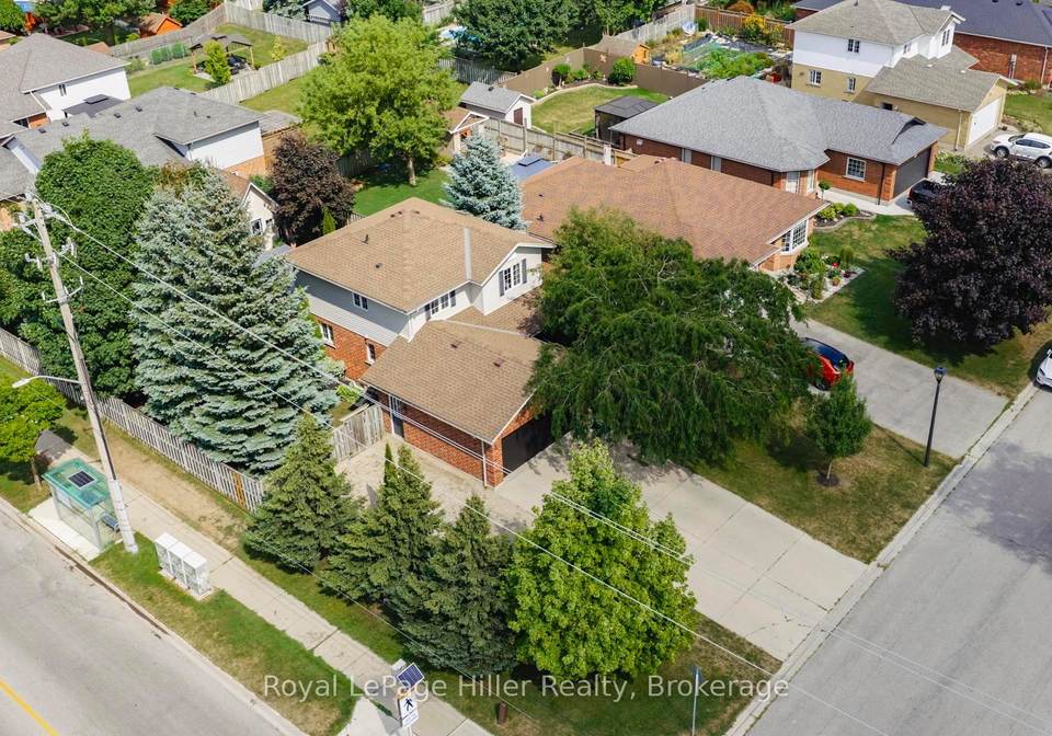 130-oakdale-avenue-stratford-ontario-x12345658