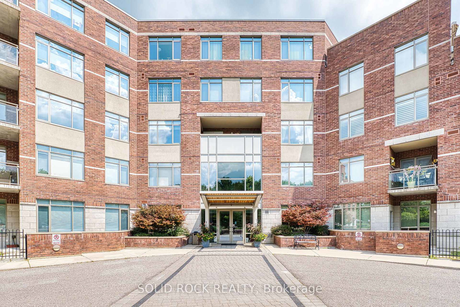 400-n-romeo-street-n-stratford-ontario-x12345793