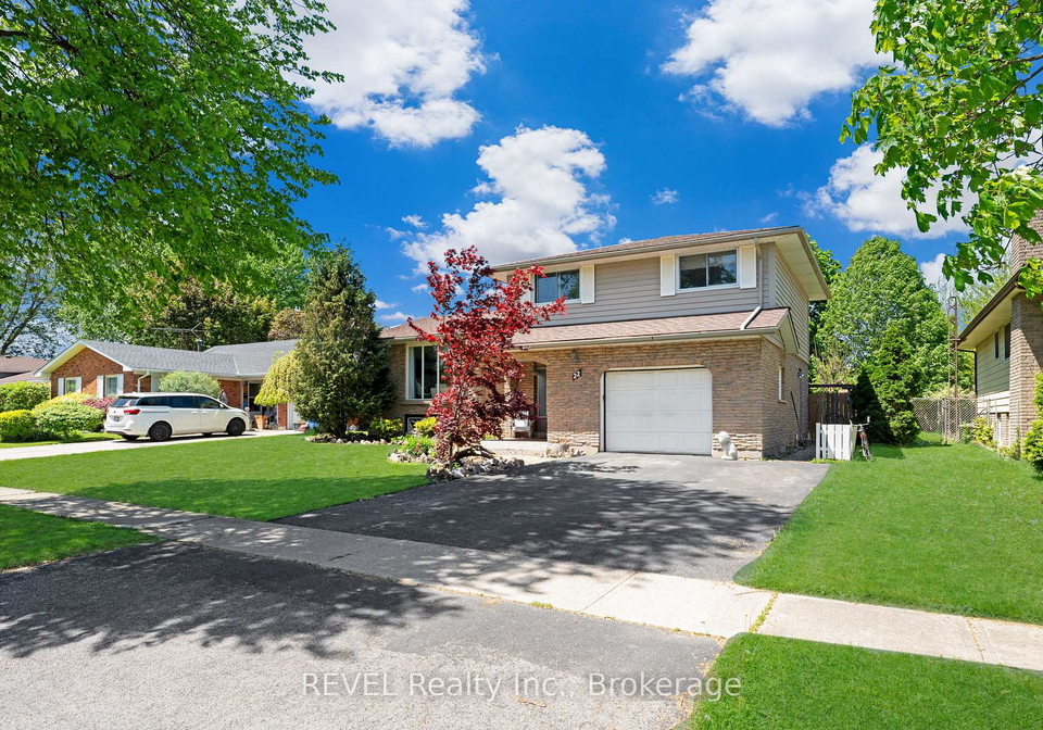 22-mccoll-drive-welland-ontario-x12345966
