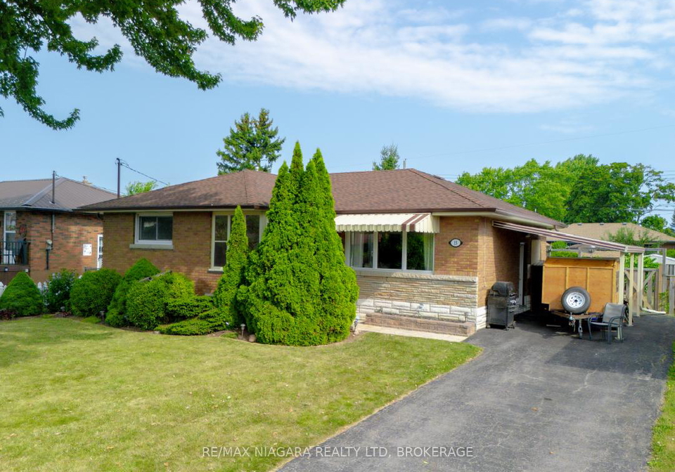 15-michael-drive-s-port-colborne-ontario-x12345982