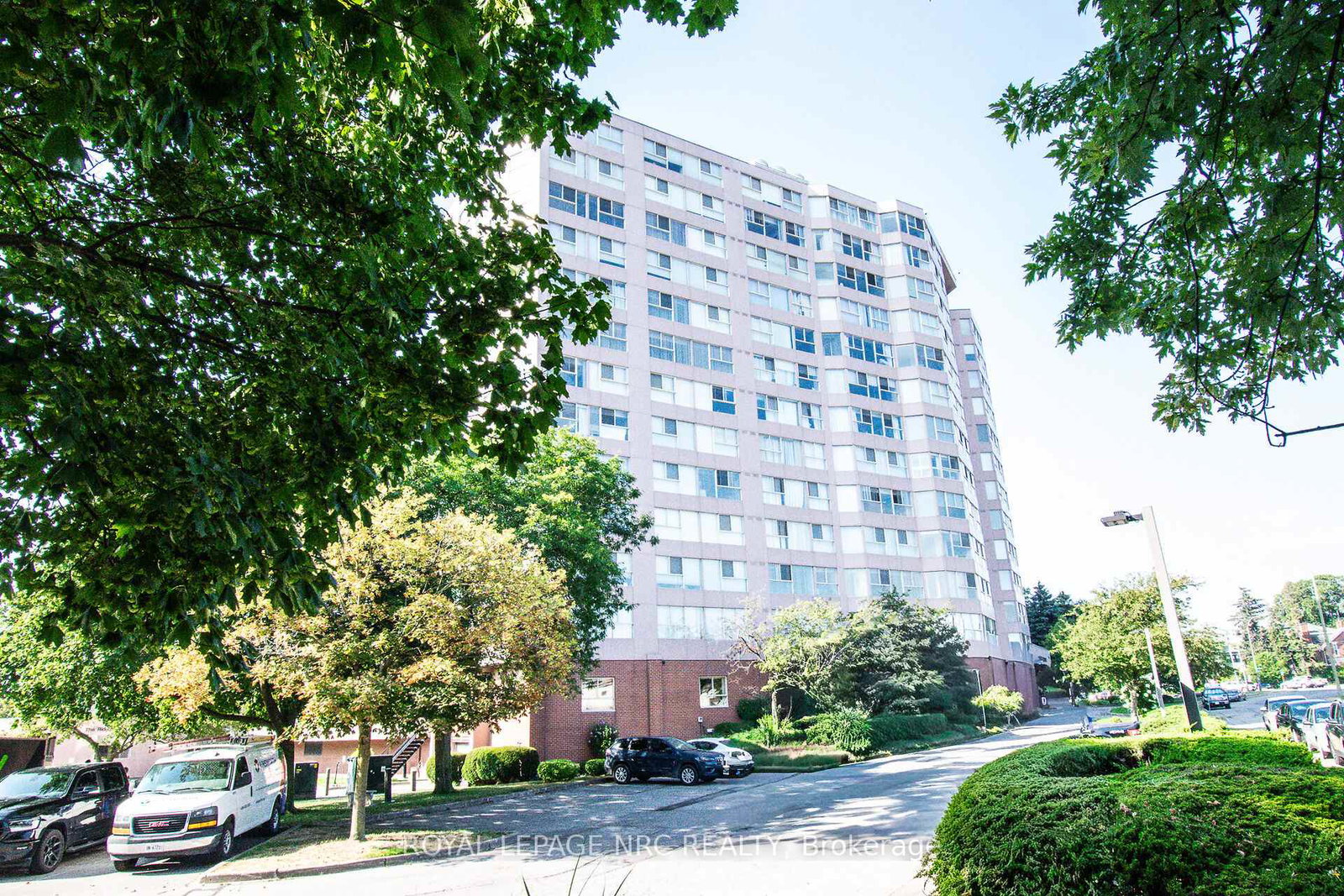 7-gale-crescent-st-catharines-ontario-x12346161