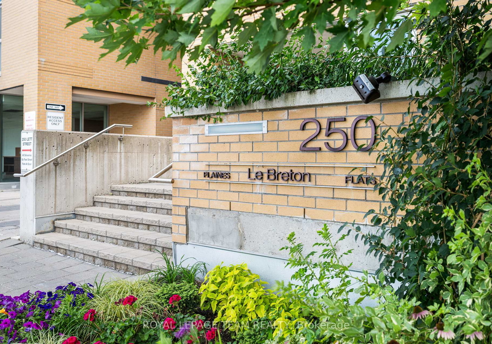250-lett-street-ottawa-ontario-x12346196