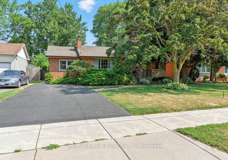 207-broker-drive-hamilton-ontario-x12346434