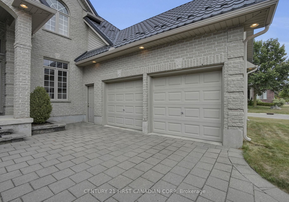 138-chambers-avenue-london-north-ontario-x12346466