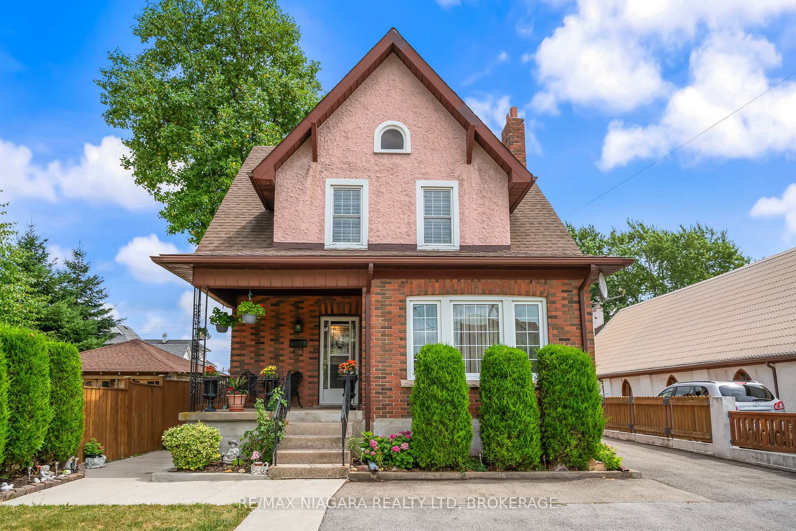 4534-fourth-avenue-niagara-falls-ontario-x12346755