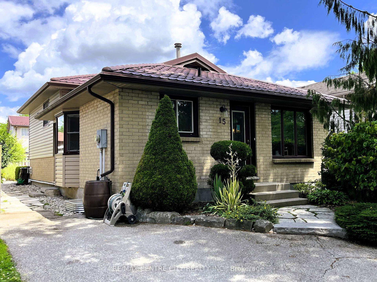 15-speight-crescent-london-east-ontario-x12346902