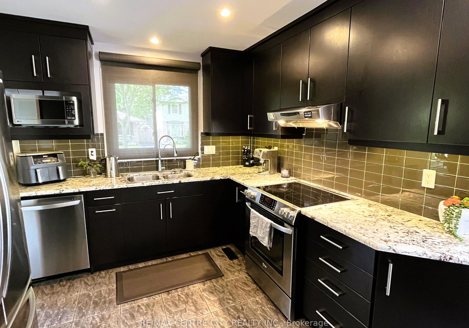 15-speight-crescent-london-east-ontario-x12346902