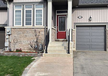 28-middleton-avenue-centre-wellington-ontario-x12347030