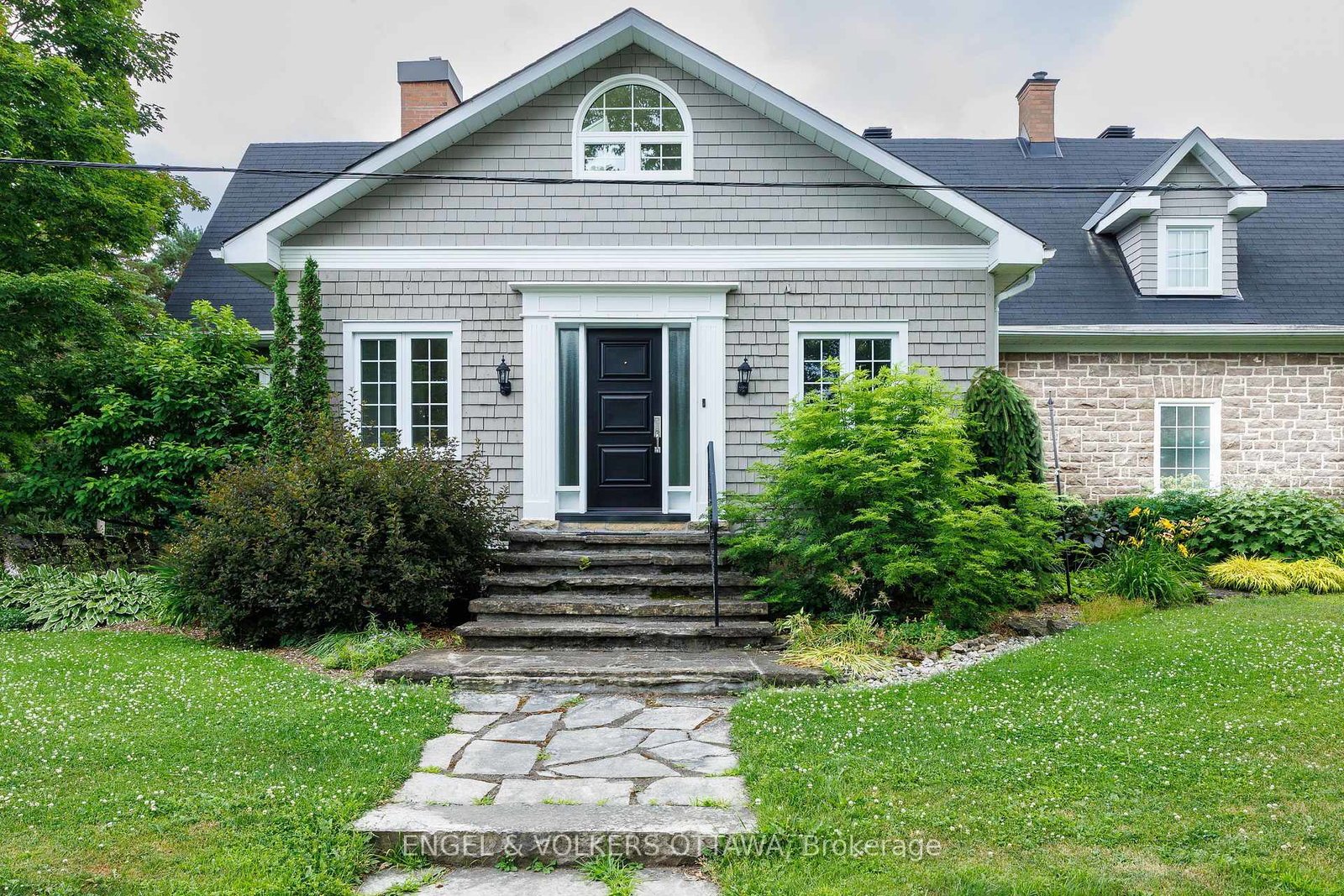 233-strathburn-street-mississippi-mills-ontario-x12347080