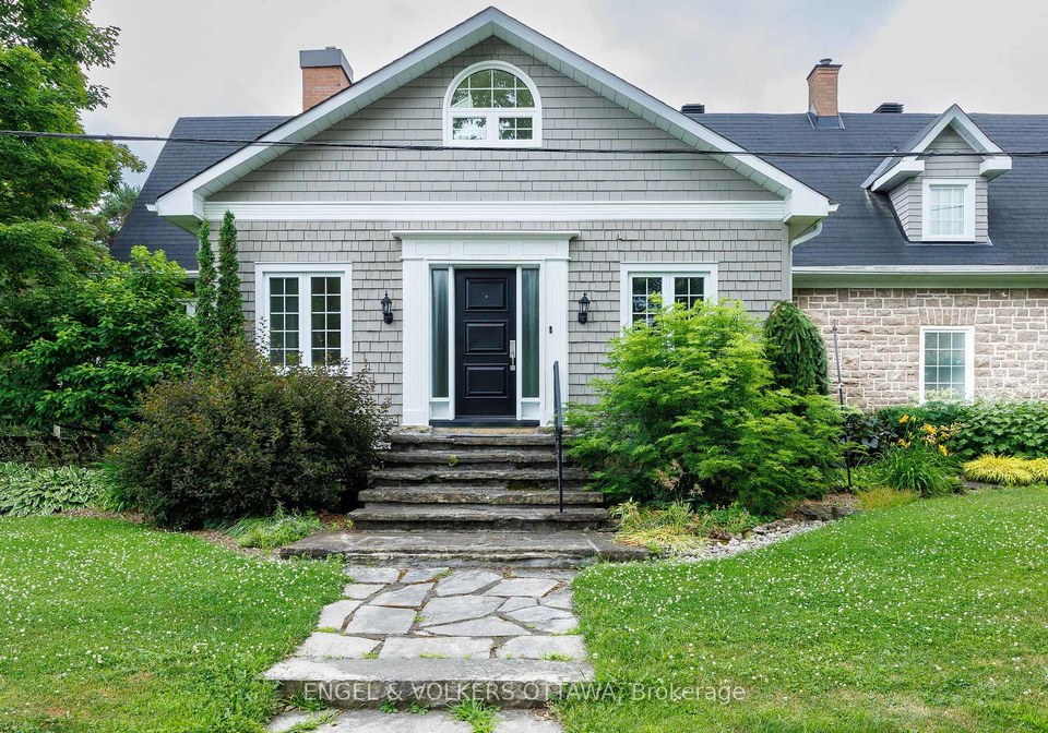 233-strathburn-street-mississippi-mills-ontario-x12347080