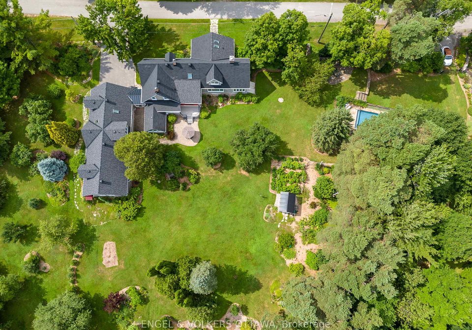 233-strathburn-street-mississippi-mills-ontario-x12347080